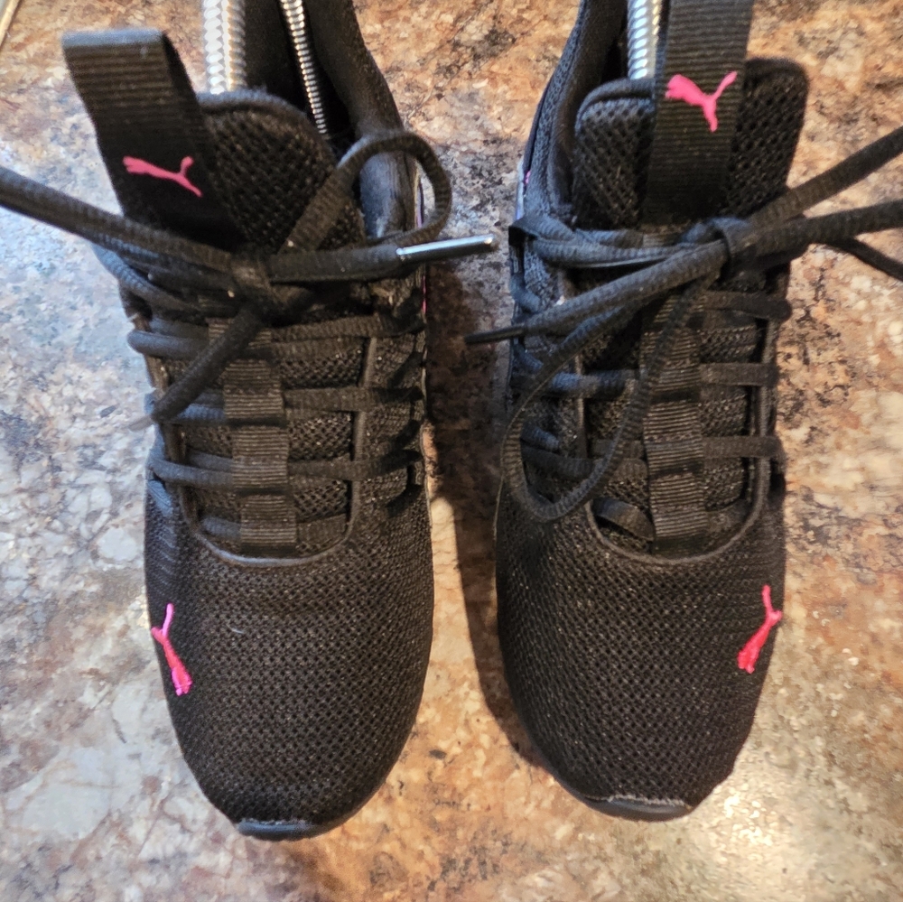 PUMA Axelion Black Sneakers Fade Running Size 7.5 Women’s - Picture 9 of 14